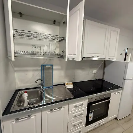 studio apartament Tirane